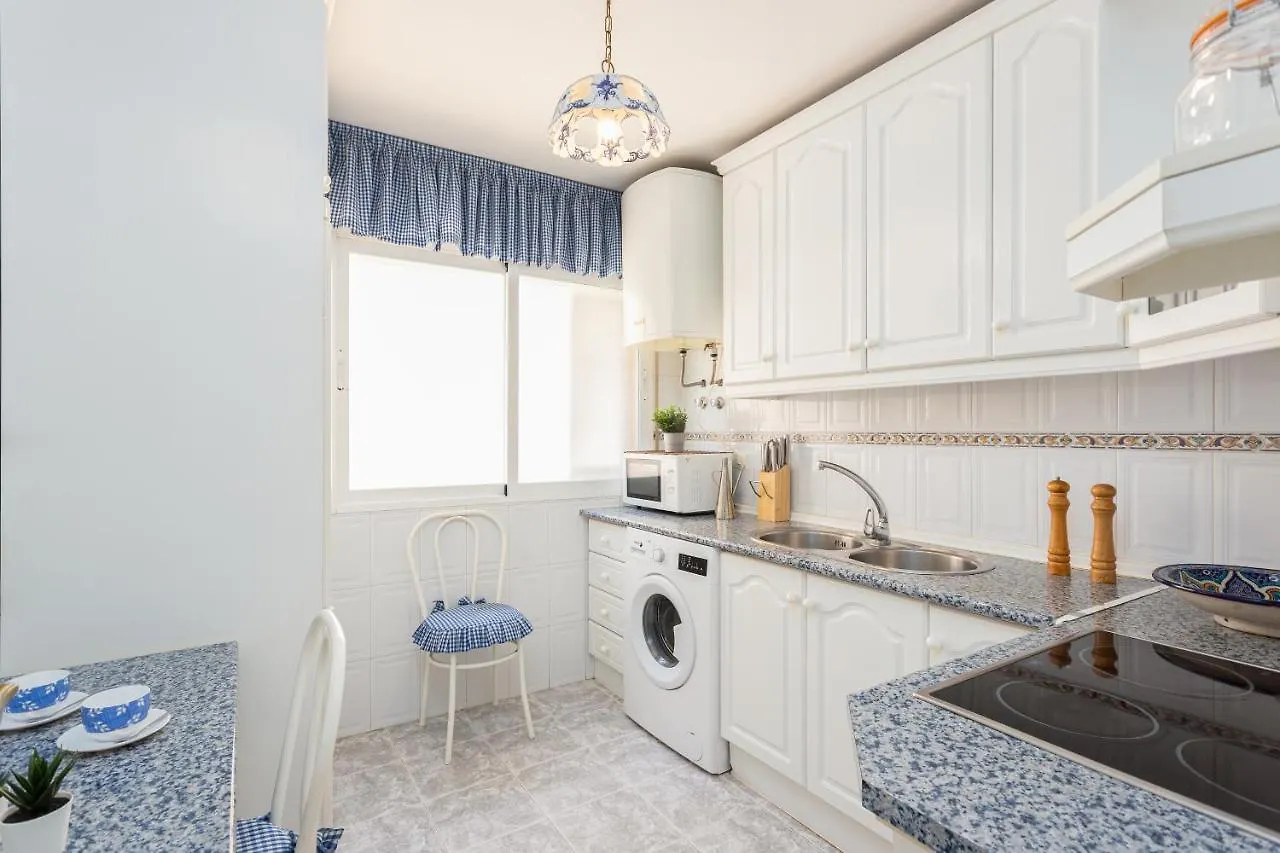 Los Boliches Beach Apartment By Ghr Rentals Fuengirola
