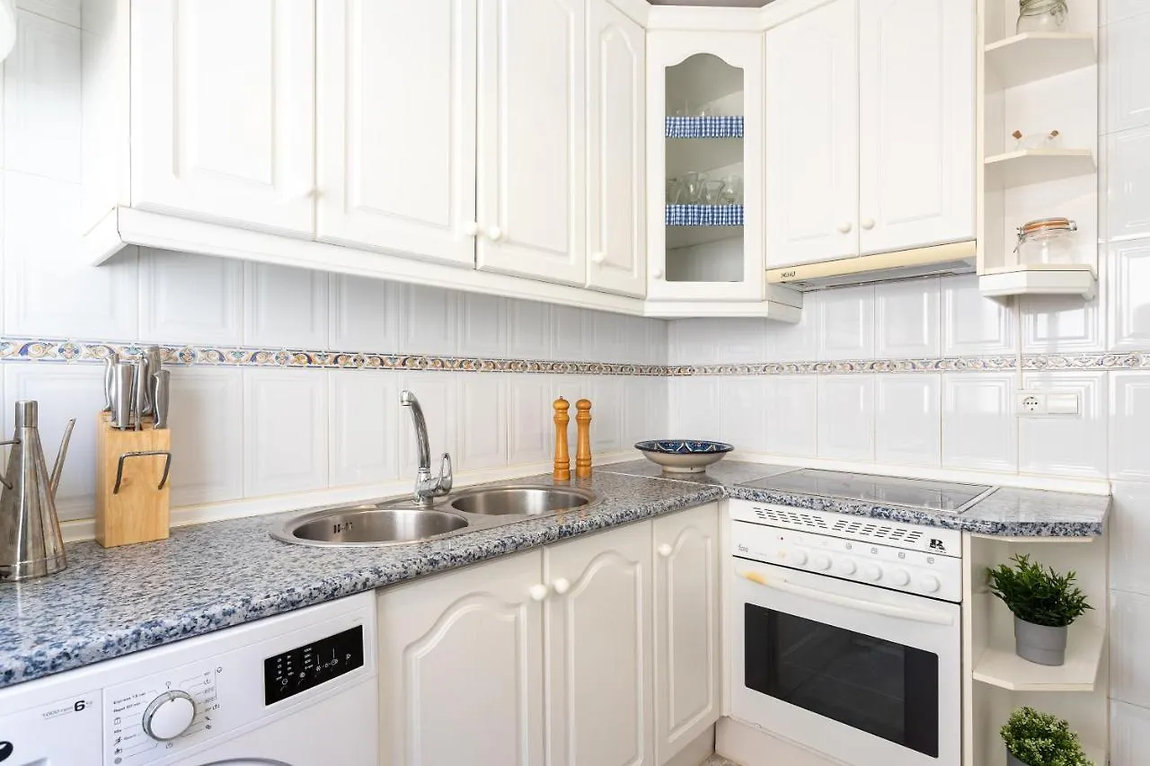 Los Boliches Beach Apartment By Ghr Rentals Fuengirola
